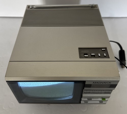 Magnavox CRT TV Radio BD3911 Portable Retro Video Gaming 5” Works Power Cord - Picture 2 of 18