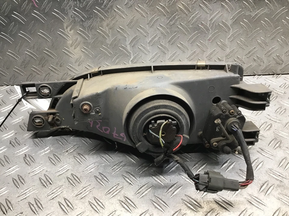 Scheinwerfer rechts Subaru Impreza Station Wagon (GC/GF) 687265 - Bild 2 von 2