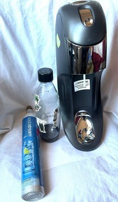 SodaStream DS-5001 Soda Water Maker Gray Silver W/ Empty CO2 Cannister & Bottle
