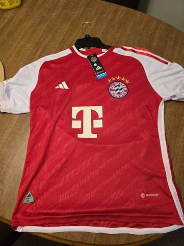 FC Bayern München 2023–24 Home Jersey