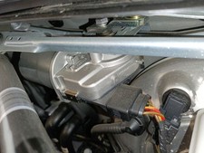 0390243617 VORDERER WISCHERMOTOR / 2592058 F�R BMW X1 F48 SDRIVE 18 D