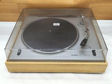 Vintage Yamaha YP  400 Turntable Player 33/45 RPM, Belt Drive, Auto Return