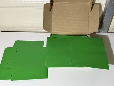 NEW 50 Pack Pen+Gear Green 2-Pocket Polypropylene Portfolio Folders 9.4"x11.4" - Image 1 of 4