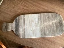 Home Essentials marble cheese/cutting board