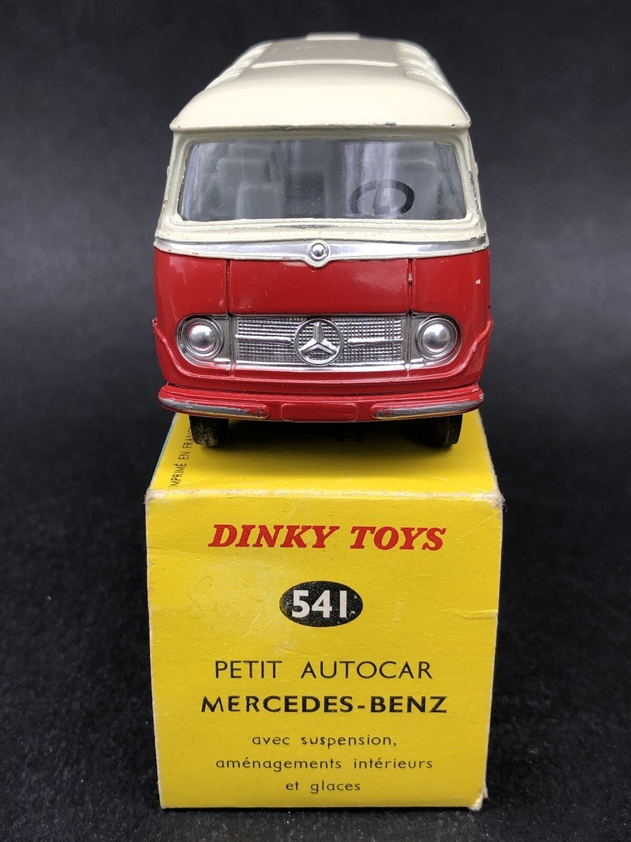 DEFAUT , DINKY TOYS FRANCE. Car MERCEDES. 541. + Boite. SANS ARGENTURES
