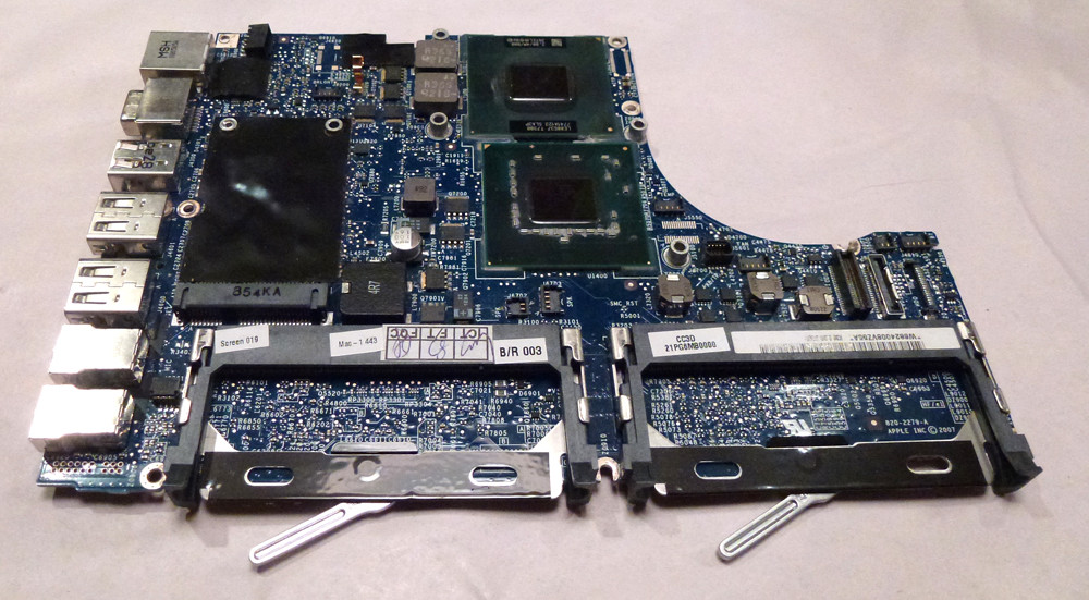 Apple MacBook A1181 13