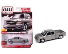 Auto World 2006 Chevy Silverado SS Extended Cab Fleetside Silver AWSP163 A 1/64