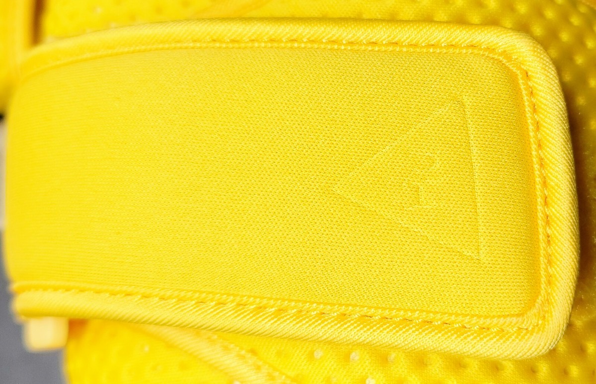 Adidas Pharrell x Chancletas Hu Slides Sz 10 Mens Bold Gold  display picture 2