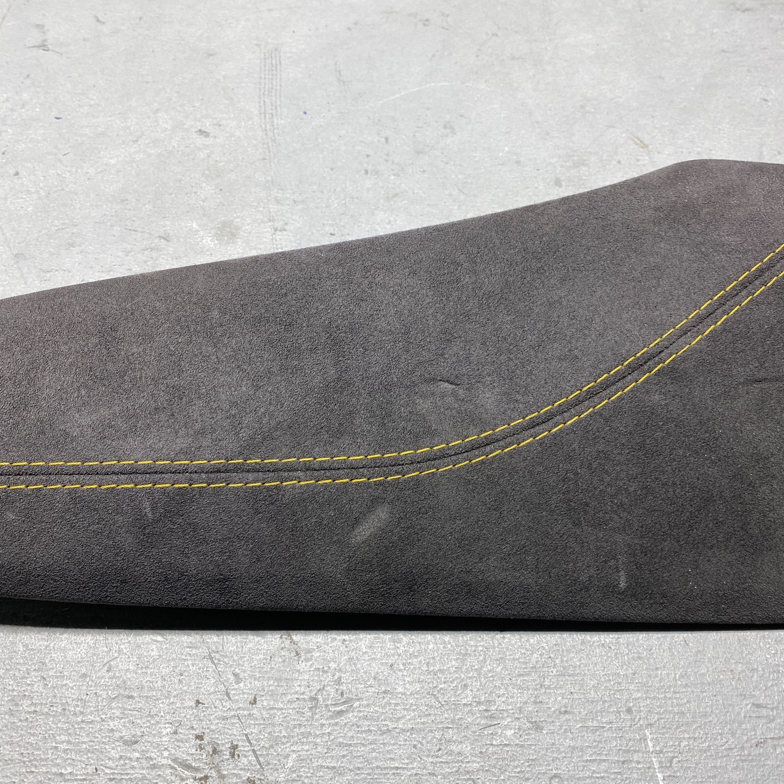 2018 Lamborghini Huracan Spyder Right Console Trim Giallo Taurus 4T0857786A