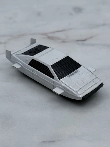 1979 JAMES BOND 007 LOTUS ESPRIT - VINTAGE CORGI JUNIORS DIE-CAST CAR