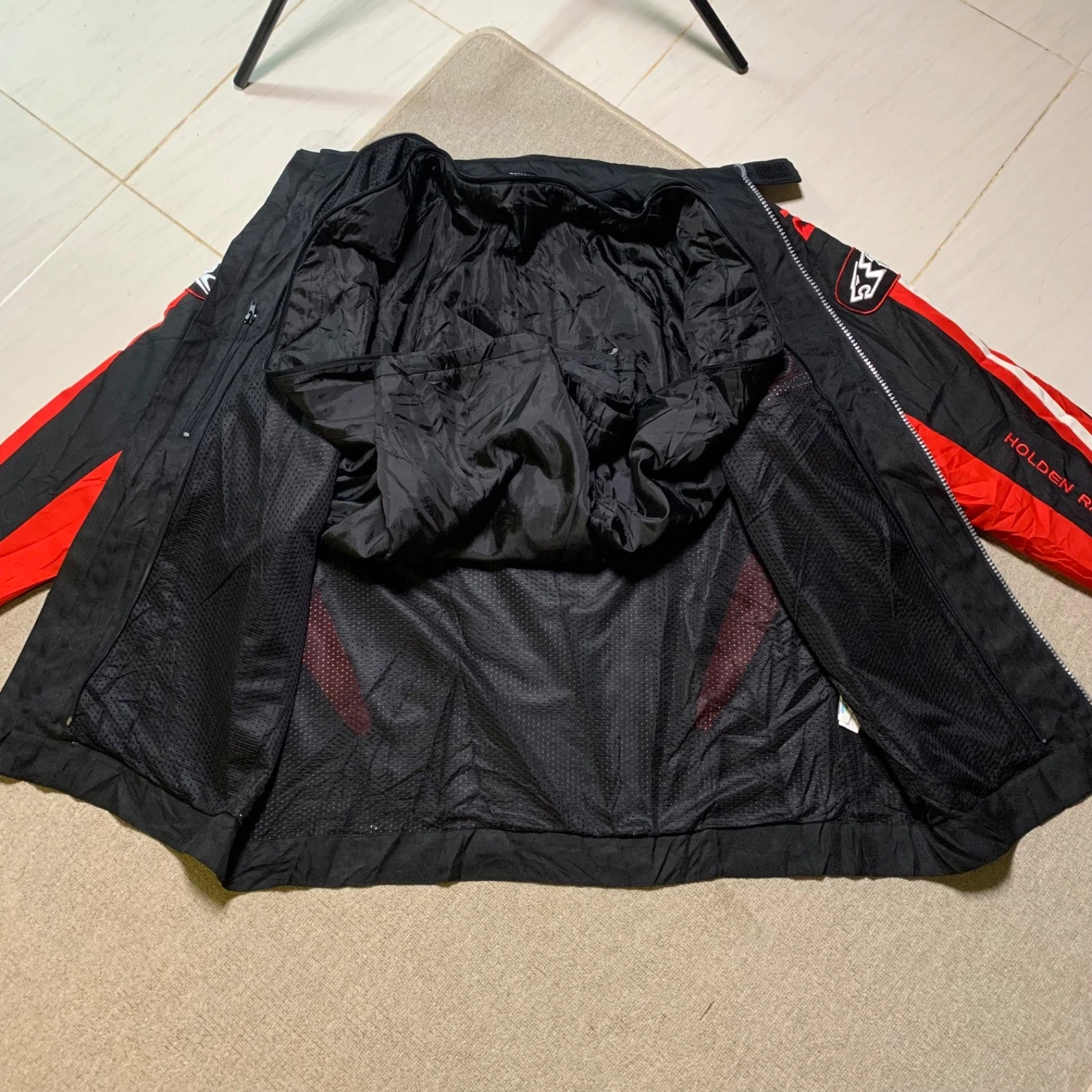 Holden Racing Team HRT Racing Windbreaker Jacket Black Red Sponsor L - product detail image 12