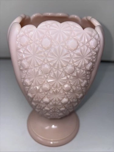 Fenton Cupped Daisy & Button Pink Pastel Milk Vase READ