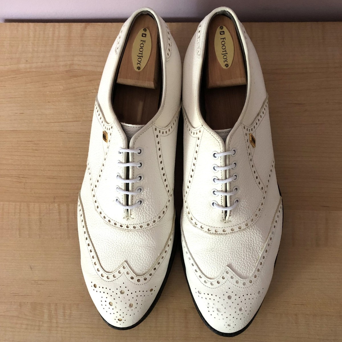 VINTAGE FootJoy Classics White pebble Leather wingtip golf shoes