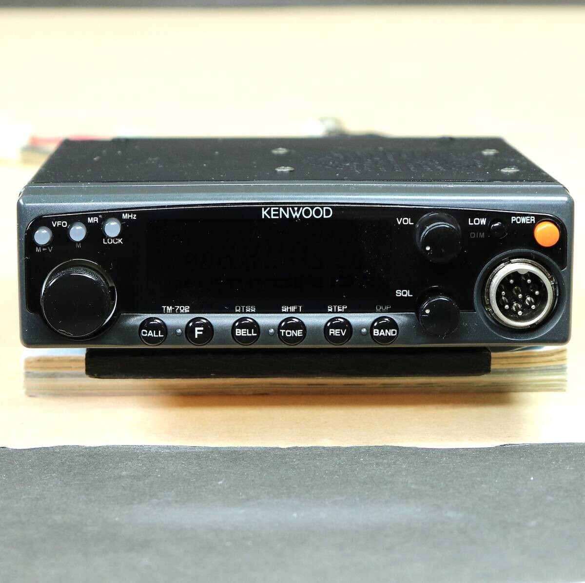 ★★1025 TM-702 ケンウッド KENWOOD 144/430 FM KENWOOD TM-702 144/430MHz FM DUAL BANDER Ham Radio