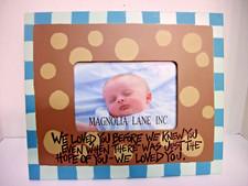 BABY PICTURE FRAME HOLDS 4x6 PHOTO, MAGNOLIA LANE COLLECTION PHOTO FRAME VGC