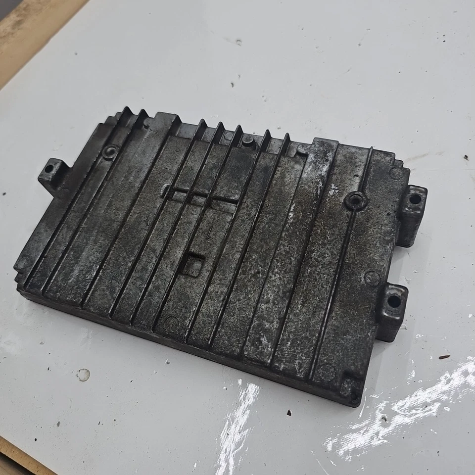 1999 Dodge Dakota 3.9L AT ECU ECM PCM Engine Control Module 56040037AD - Image 3 of 3