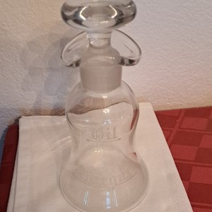 Cambridge Glass Oil Vinegar Cruet with Stopper, 6 in no chips or cracks