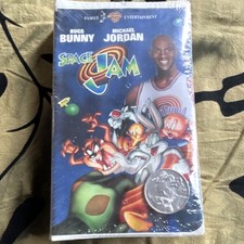 Warner Bros. Space Jam VHS Clam Shell Bugs Bunny Michael Jordan Family 1996