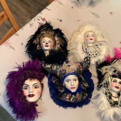 Set of 5 Decorative Feather Masks Multicolor Mardi Gras Hand Painted