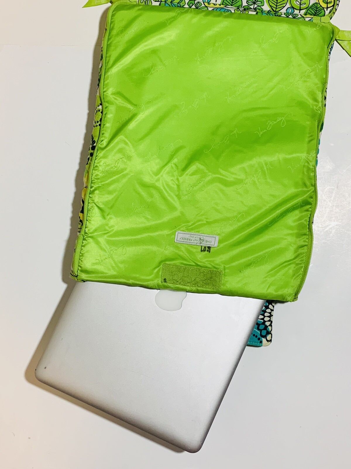 Vera Bradley Green Duffel Bag "Limes Up" Bag / Laptop… Gem