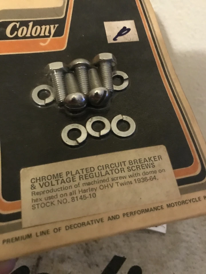 Harley Cabeza de nudillo Cabeza de pan Interruptor de circuito Regulador de voltaje Tornillos de montaje Foto 3 de 3