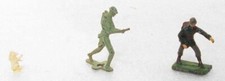 2 Miniature Metal Toy Soldiers Infantrymen - Vintage