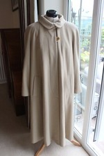 Gil Bret Size 14 - 18 (labelled 14) 80% Wool Blend Camel Colour Calf Length Coat