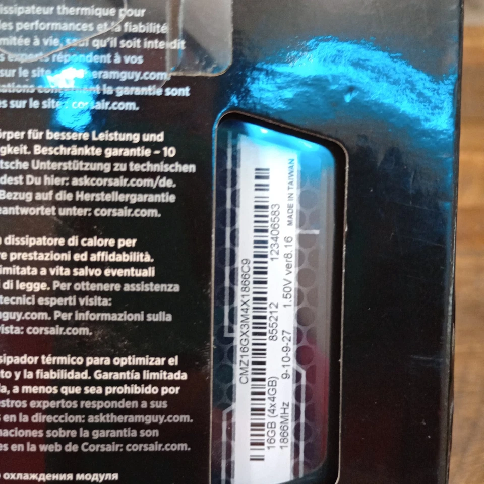 Corsair Vengeance (4X4GB) 16GB 1600Mhz DDR3 Memory CMZ16GX3M4X1866C9 - Image 3 of 4