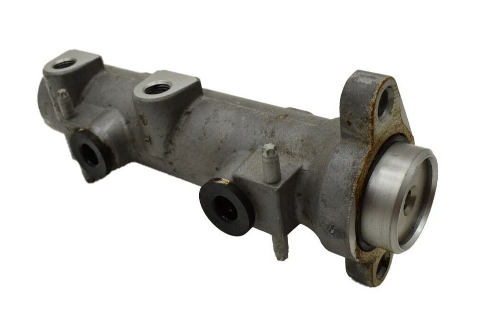 Chevrolet Silverado 3500HD 2020-2022 OEM RWD unidad de cilindro maestro de freno eléctrico Foto 2 de 4