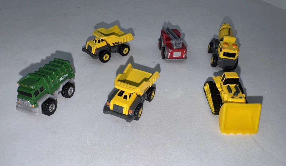 Tonka Mini Vehículos Lote de 5 Camiones Construcción Diecast y Plástico Mixto Foto 2 de 3