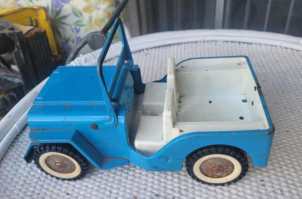 老式 Tonka 压钢吉普车 - 零件! — 第 2/4 张图片