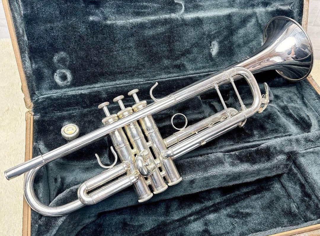Yamaha YTR 8335 UGS XENO Trumpet Established in 1887 for