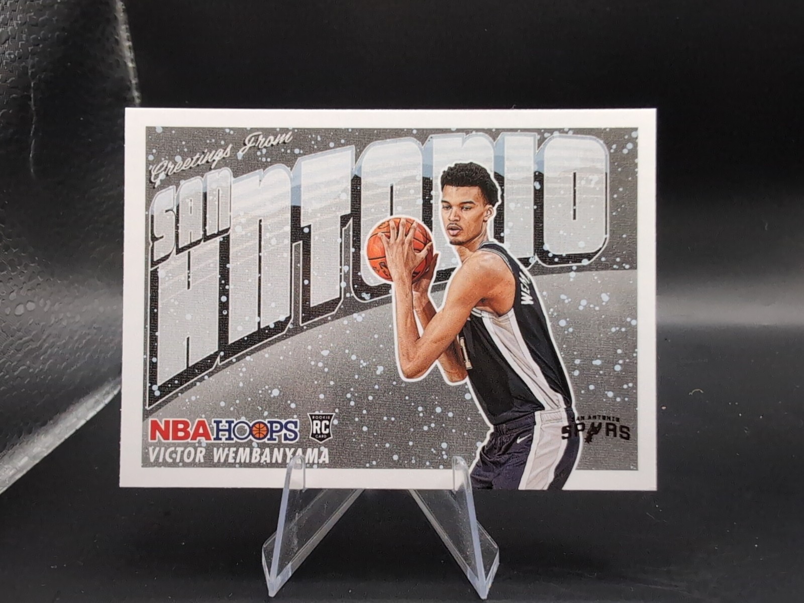 2023-24 Panini NBA Hoops - Rookie Greetings Victor Wembanyama #1 Winter (RC)