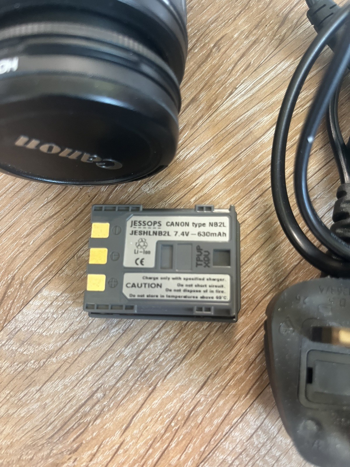 Canon EOS 350D Digital SLR Camera 8.0MP Black with EFS 18-55mm Lens