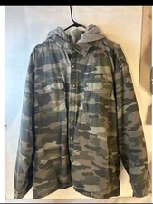 Vtg Y2K Camo Jacket/Coat Hood Zip Snap Faded  SZ Mediun Lined Heavy 