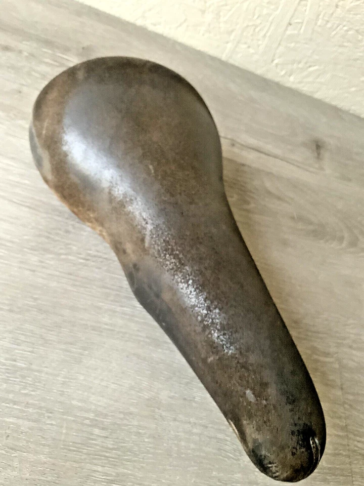 SILLÍN DE CUERO CINELLI UNICANITOR 143 MM X 278 MM NEGRO 458 GRAMOS Foto 4 de 4