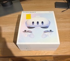 Meta Quest 3 VR All-in-One Headset with Controllers 128GB White