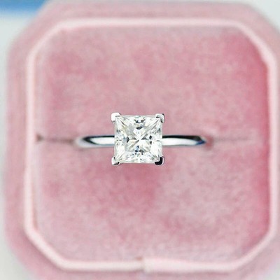 1,50 ct Princess Cut Moissanit Verlobungsring Ehering Weißgold Finish