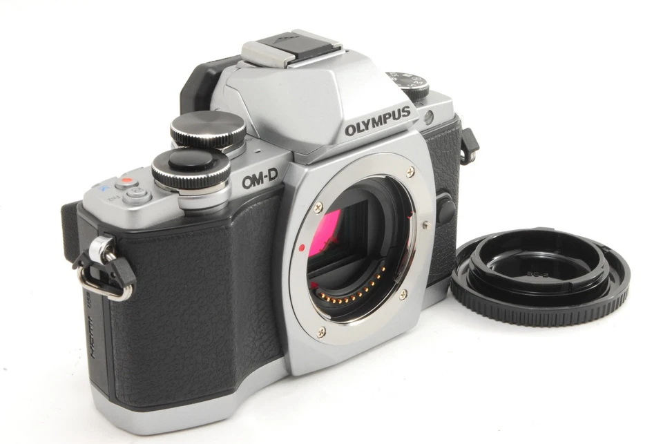 [Mint] Olympus OM-D E-M10 Body Silver Mirrorless Camera 823 Clicks from JPN #536 - Image 4 of 4