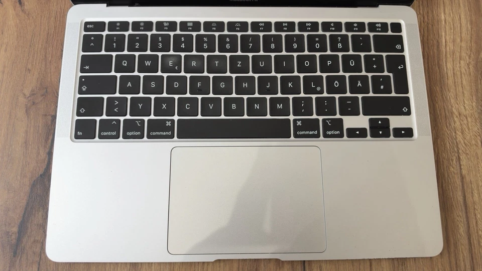 Apple MacBook Air 13" · i3 10th gen 3.2 GHz · 8GB · 256GB, Foto 3 von 5