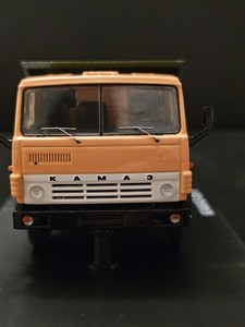 KAMAZ 5511 Benne 1976 IXO Camion d'autrefois 1/43 en boite EUR 36,00