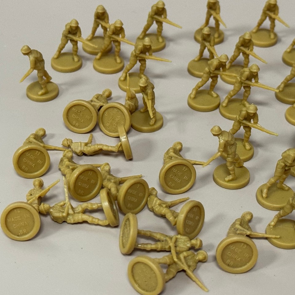 Set axis allies zombies solider models board game miniatures mini