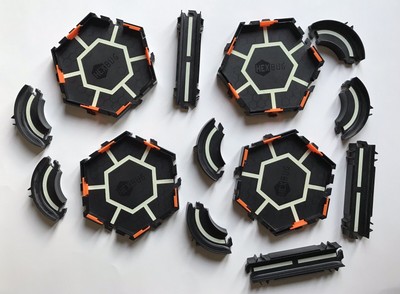 Hexbug Nano Robotic Bug & Habitat Lot - 4 Hive Cells, Curves and Bridges | eBay