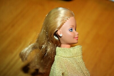 Poupée Barbie Vintage Avec Combishort Et Bottes Blanches - Originale Mattel