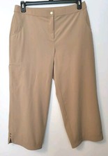 Zenergy Chicos Golf Capris Women 2 / M 10 Tan Cargo Pocket Stretch Casual E 