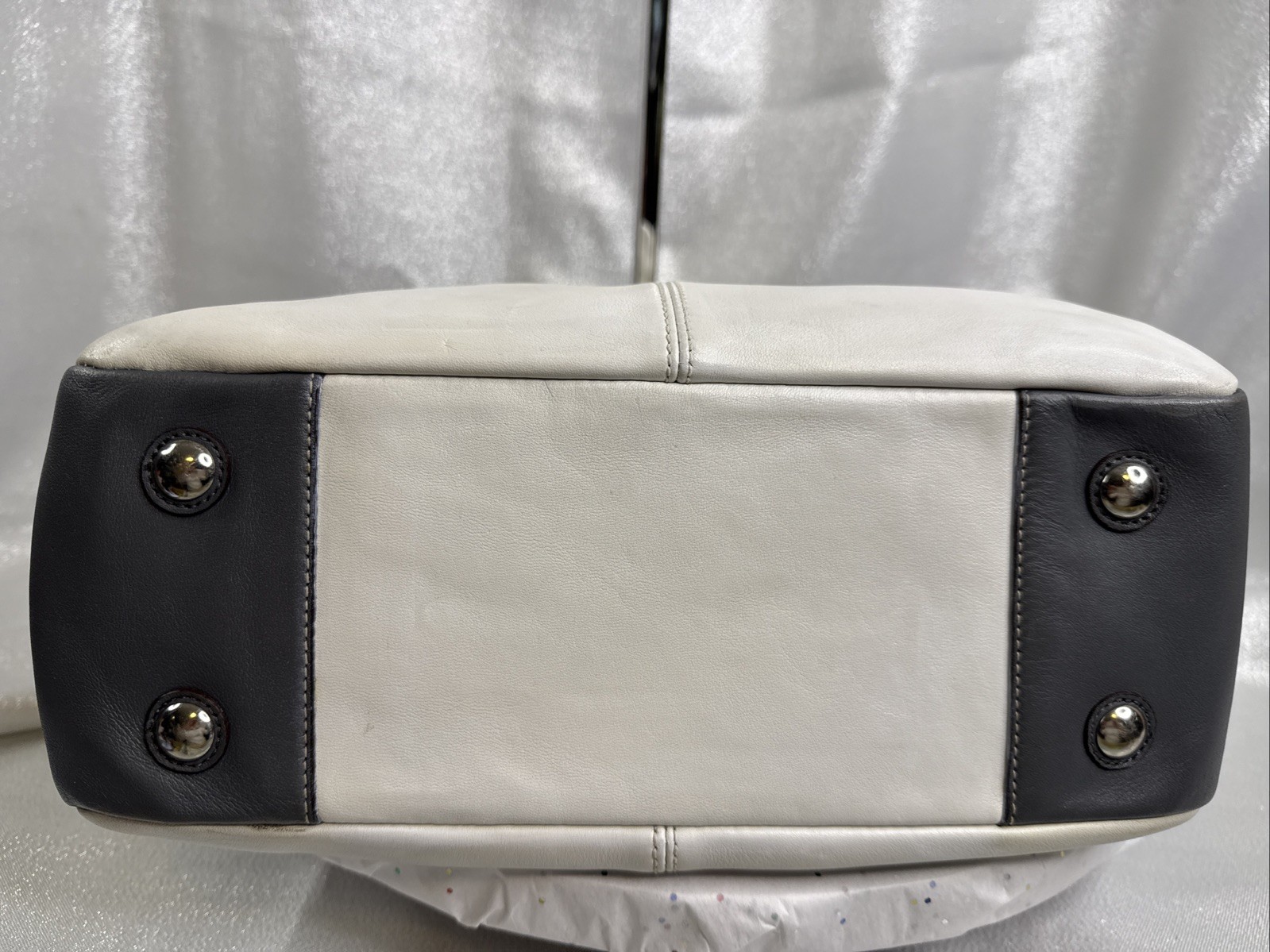 Coach East West Gallery Leather White & Grey Pleated Tote Handbag Purse