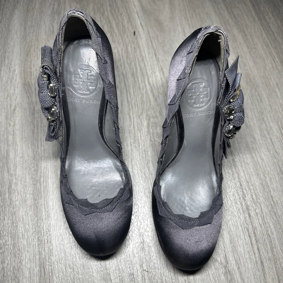 TORY BURCH 女士黑色缎面水钻贴花露趾高跟鞋美国 6.5 米 — 第 2/4 张图片
