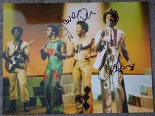the real thing chris amoo dave smith singing at a music venue signed 11x8 photo