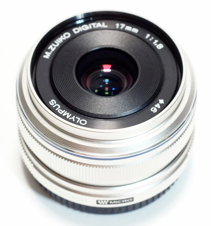 Olympus M.Zuiko Digital 17mm f/1.8 Fixed Lens Silver Finish - Image 3 of 4