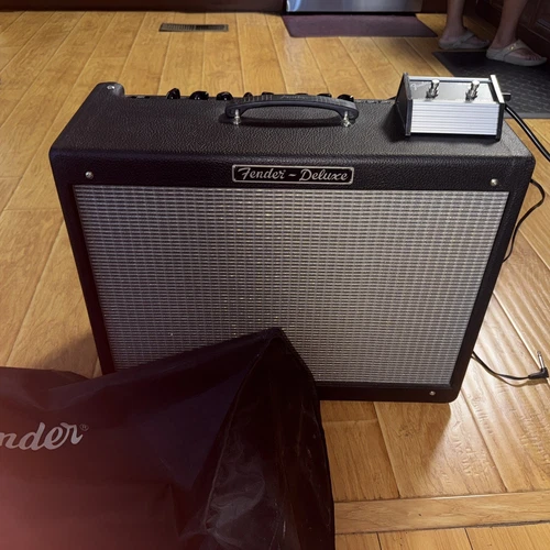 Fender Hot Rod Deluxe Amp - w/Footswitch